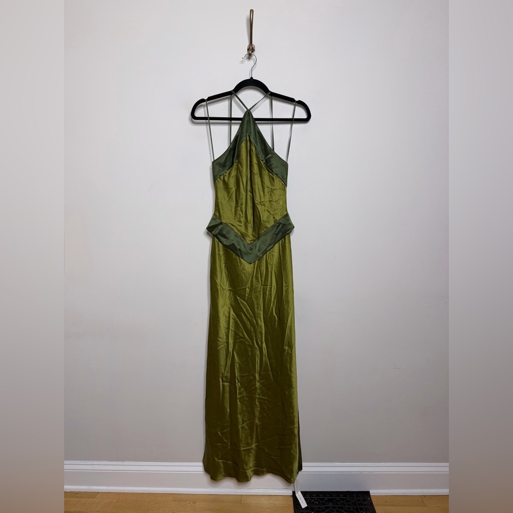 Reformation Jillian Silk Dress in Pear Satin Halter Maxi Evening Gown Size 4 - Picture 5 of 9